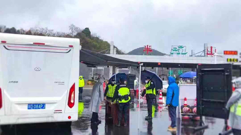 金誠上通為一線工作人員提供&ldquo;移動休息站&rdquo;