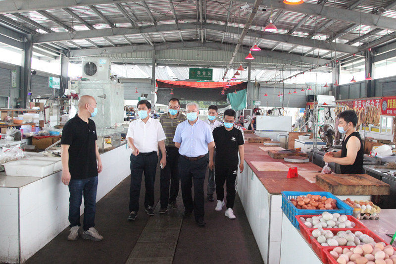 嚴(yán)防疫情反彈  落實(shí)常態(tài)防控 集團(tuán)督查指導(dǎo)浦江、建德農(nóng)批市場(chǎng)防疫抗疫工作