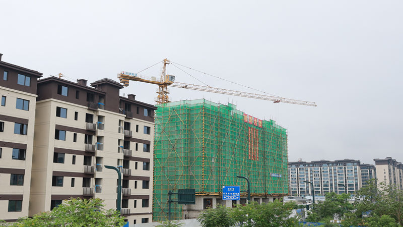 四川華都&middot;云境悅府項(xiàng)目主體全部結(jié)頂